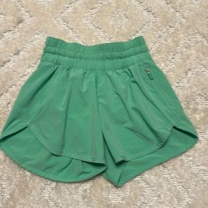 green lululemon shorts size 2